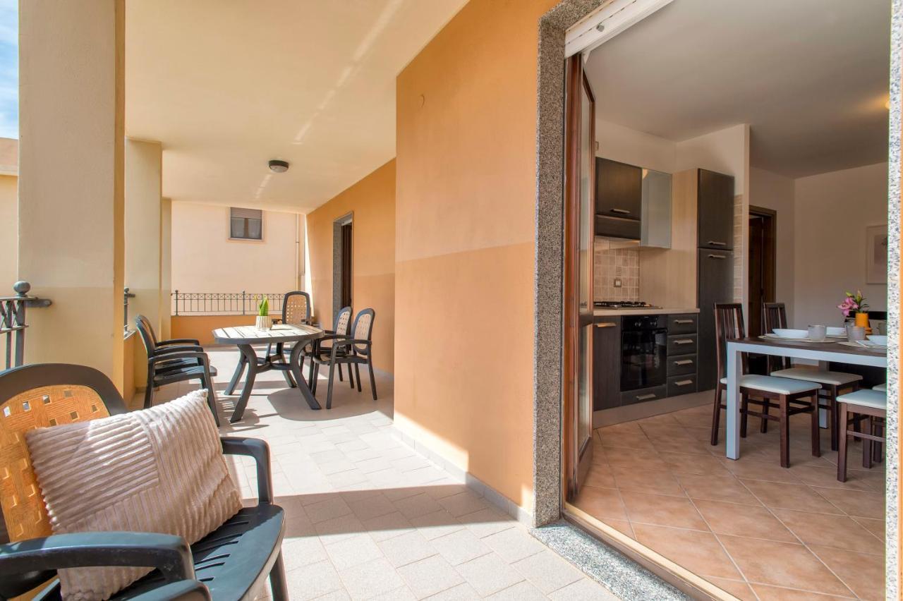 Le Terrazze Apartments Альгеро Экстерьер фото