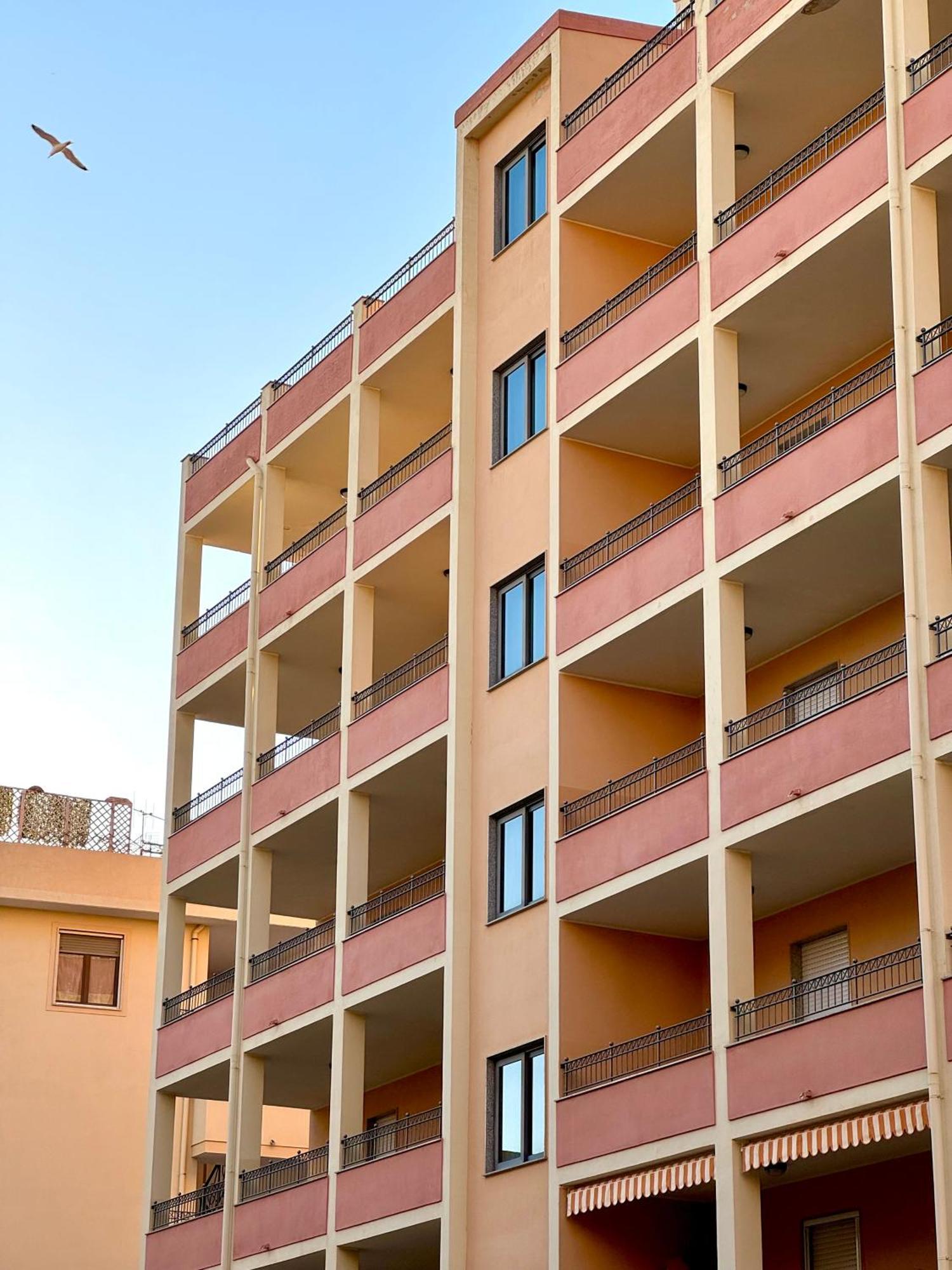 Le Terrazze Apartments Альгеро Экстерьер фото